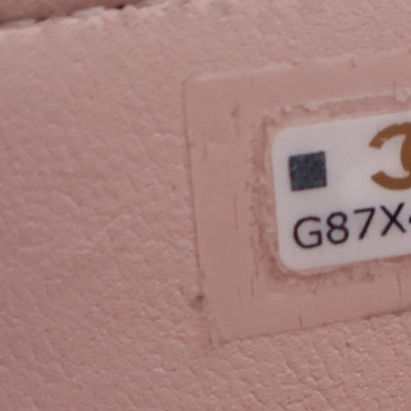 Chanel Small Black Glazed Calfskin Top Handle Vanity Case - Picture 14 of 14